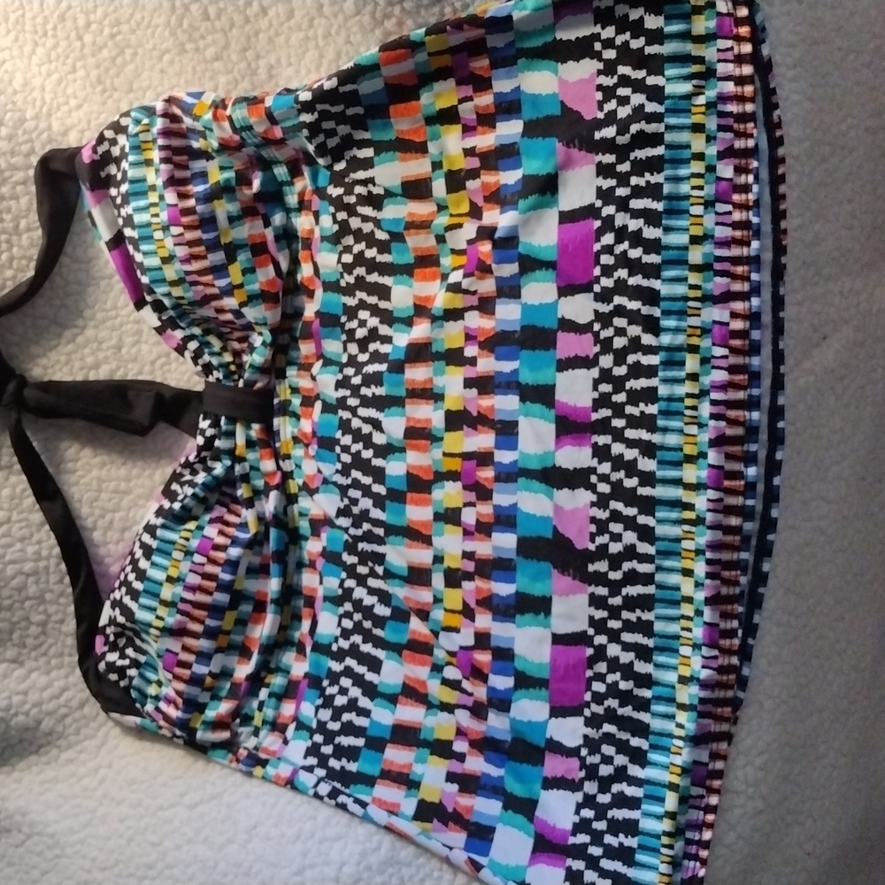 Bathing suit top - Picture 2 of 3